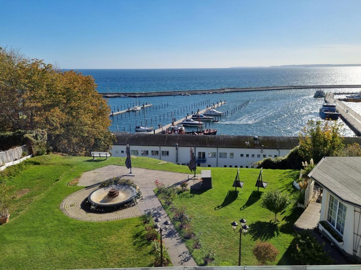 Hotel Waterkant Sassnitz Exterior foto